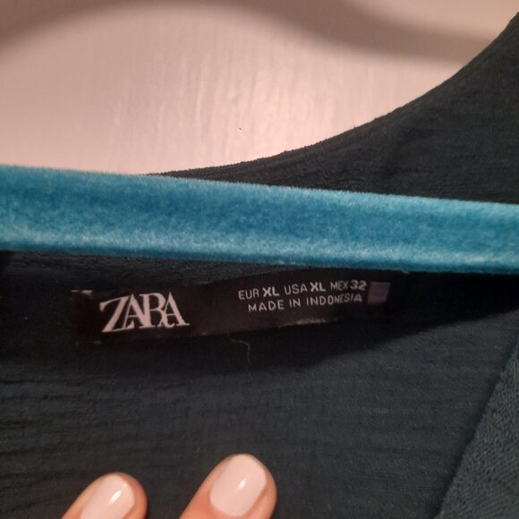 *BOGO FREE* XL Zara Green Gathered Midi Dress V-neck, Long Sleeves - Picture 5 of 6